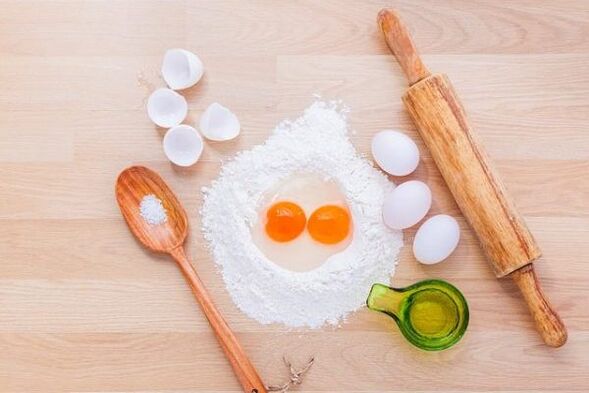 تحضير طبق رجيم البيض للتخلص من الوزن الزائد. 